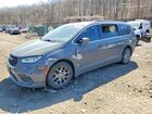 2022 Chrysler Pacifica Touring L Gray vin: 2C4RC1BG6NR142879