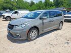 2022 Chrysler Pacifica Touring L Gray vin: 2C4RC1BG7NR185904
