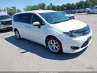 2017 Chrysler Pacifica Touring Plus White vin: 2C4RC1BG8HR796030