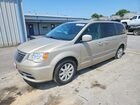 2016 Chrysler Town & Country Touring Tan vin: 2C4RC1BG9GR245328