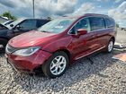 2017 Chrysler Pacifica Touring L Red vin: 2C4RC1BGXHR588120