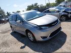 2017 Chrysler Pacifica Touring-l Plus Silver vin: 2C4RC1EG5HR665701