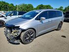 2018 Chrysler Pacifica Touring L Plus Silver vin: 2C4RC1EG8JR228961