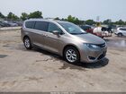 2018 Chrysler Pacifica Touring L Plus Gray vin: 2C4RC1EG9JR292541