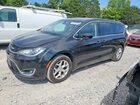 2018 Chrysler Pacifica Touring Plus Black vin: 2C4RC1FG4JR125972