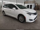 2018 Chrysler Pacifica Touring Plus White vin: 2C4RC1FG4JR278870