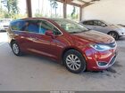2019 Chrysler Pacifica Touring Plus Red vin: 2C4RC1FG4KR508389