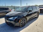 2018 Chrysler Pacifica Touring Plus Black vin: 2C4RC1FG5JR193861