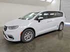 2023 Chrysler Pacifica Touring White vin: 2C4RC1FG9PR556610