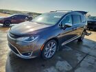 2019 Chrysler Pacifica Limited Gray vin: 2C4RC1GG1KR738535