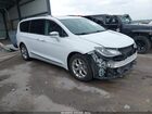 2018 Chrysler Pacifica Limited White vin: 2C4RC1GG3JR232719