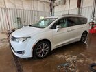 2018 Chrysler Pacifica Limited White vin: 2C4RC1GG6JR121002