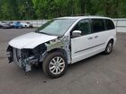 2016 Chrysler Town & Country Limited Platinum White vin: 2C4RC1GGXGR113607