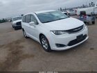 2018 Chrysler Pacifica Hybrid Touring Plus White vin: 2C4RC1H71JR356292