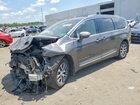 2022 Chrysler Pacifica Hybrid Pinnacle Gray vin: 2C4RC1N70NR209956