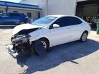 2017 Toyota Corolla Le White vin: 2T1BURHE8HC954255