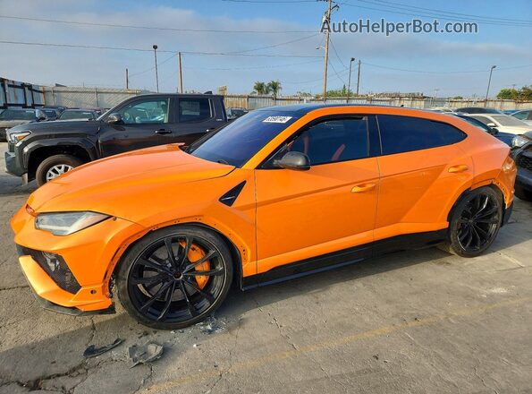 2022 LAMBORGHINI URUS