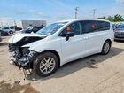 2024 Chrysler Pacifica Touring L White vin: 2C4RC1BG1RR182454