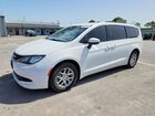 2017 Chrysler Pacifica Touring White vin: 2C4RC1DG2HR722924