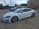 2019 Tesla Model S White vin: 5YJSA1E40KF330376