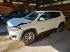 2019 Jeep Compass Latitude White vin: 3C4NJCBBXKT819624
