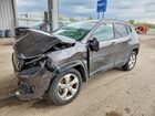 2018 Jeep Compass 4d Серебряный vin: 3C4NJDBB0JT114710
