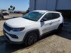 2025 Jeep Compass Latitude White vin: 3C4NJDBN0ST623854