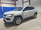2024 Jeep Compass Latitude Серебряный vin: 3C4NJDBN4RT113596
