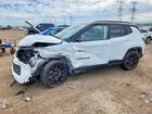 2024 Jeep Compass Latitude White vin: 3C4NJDBNXRT101209