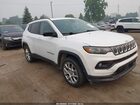 2022 Jeep Compass Latitude Lux 4x4 White vin: 3C4NJDFB2NT128138