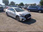 2019 Kia Forte Lxs Silver vin: 3KPF24AD4KE137210