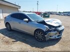 2018 Mazda Mazda3 Touring Silver vin: 3MZBN1V33JM181271