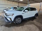 2024 Volkswagen Taos Se Белый vin: 3VVSX7B22RM049059
