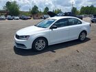 3VW2B7AJ5HM214832