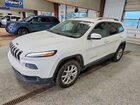 2018 Jeep Cherokee Latitude White vin: 1C4PJMCX7JD501702