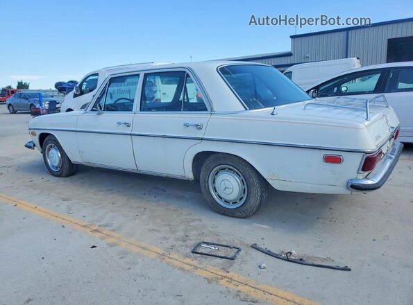 1968 MERCEDES-BENZ 250