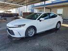 2025 Toyota Camry Le White vin: 4T1DAACK6SU020956