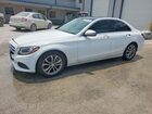 2017 Mercedes-benz C 300 White vin: 55SWF4JB8HU196250