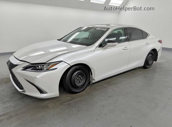 2025 LEXUS ES 300H BASE