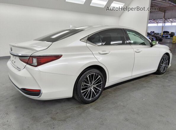 2025 LEXUS ES 300H BASE