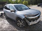 2018 Honda Pilot Touring Silver vin: 5FNYF5H95JB006462