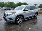 2018 Honda Pilot Silver vin: 5FNYF6H00JB004903