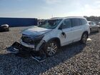 2018 Honda Pilot Touring White vin: 5FNYF6H92JB051817