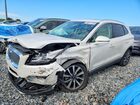 2019 Lincoln Mkc Reserve White vin: 5LMCJ3C94KUL38415