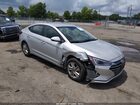 2019 Hyundai Elantra Sel Silver vin: 5NPD84LF1KH421099