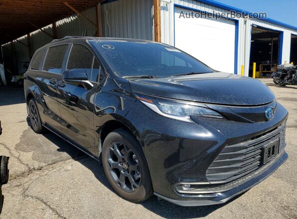 2025 TOYOTA SIENNA XSE