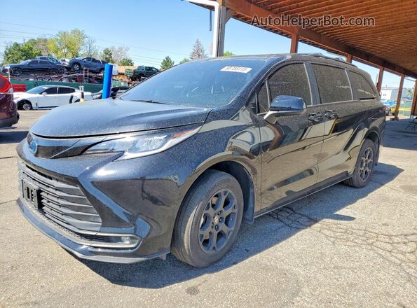 2025 TOYOTA SIENNA XSE