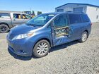 2017 Toyota Sienna Xle 7-passenger Blue vin: 5TDDZ3DC3HS160721