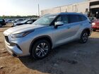 2020 Toyota Highlander Xle Silver vin: 5TDGZRAH9LS012307