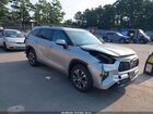 2021 Toyota Highlander Xle Silver vin: 5TDGZRBH6MS149432